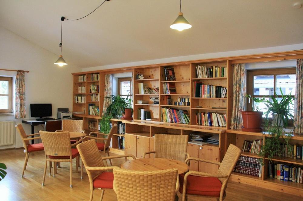 Seminarhaus Grainau Vandrarhem Exteriör bild